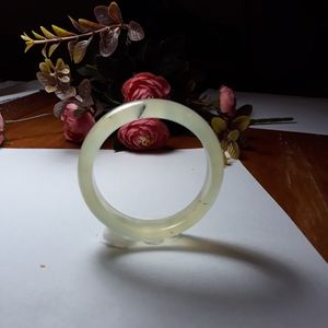 Black and white jadd bangle